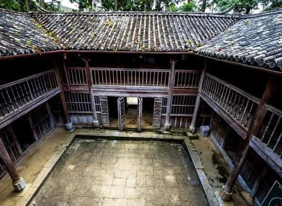 H'Mong King's Palace