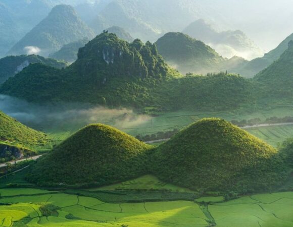 Fairy Twin Mountains of Quan Ba